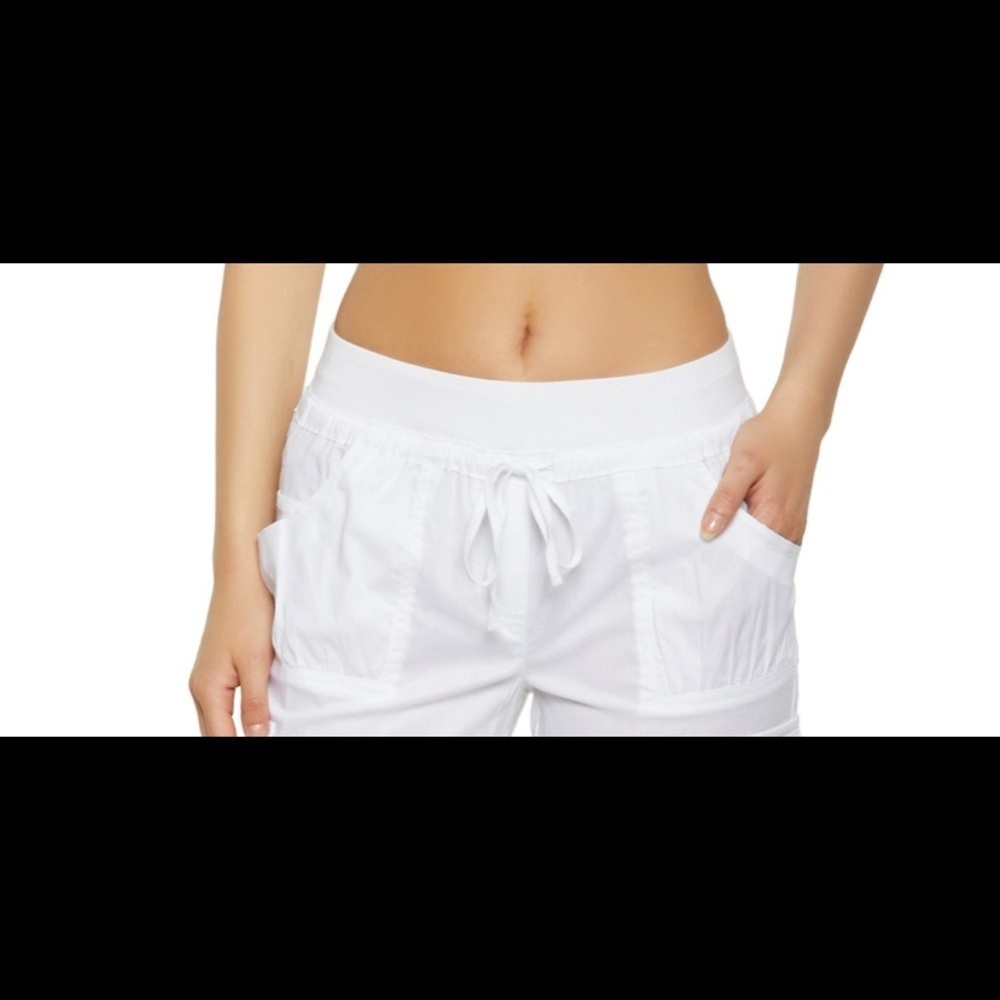 Cropped Pants with elastic waist and drawstring - Picture 3 of 8